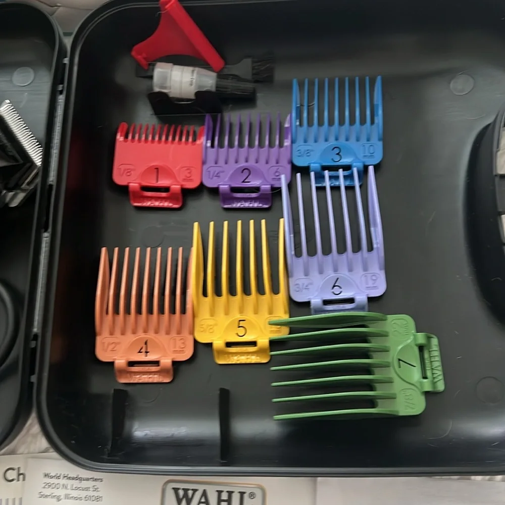 Wahl Color Groom Dog Clippers W/Case USED